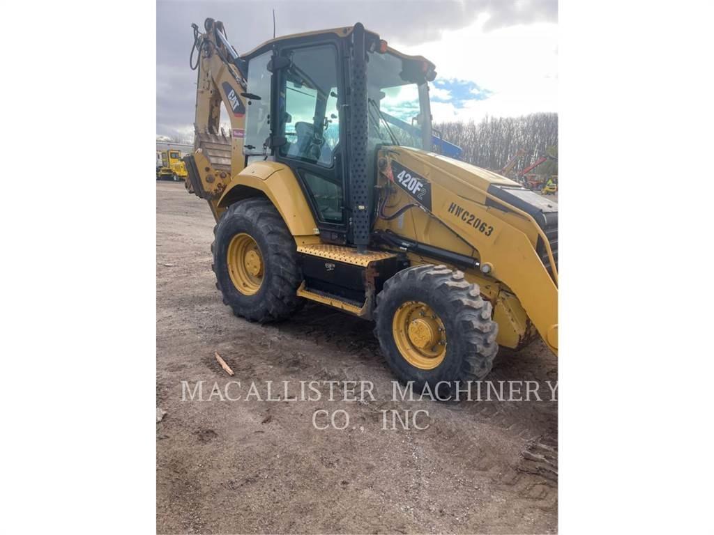 CAT 420F2ST Kaivurikuormaajat