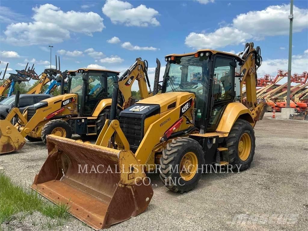 CAT 420F2ST Kaivurikuormaajat