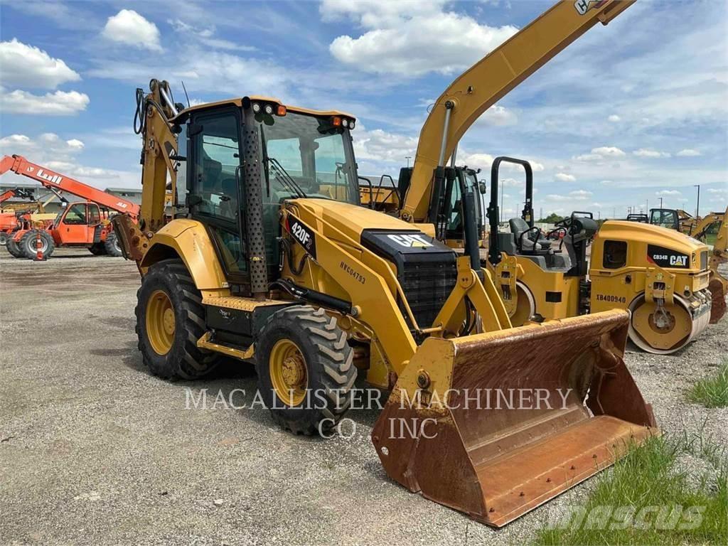 CAT 420F2ST Kaivurikuormaajat
