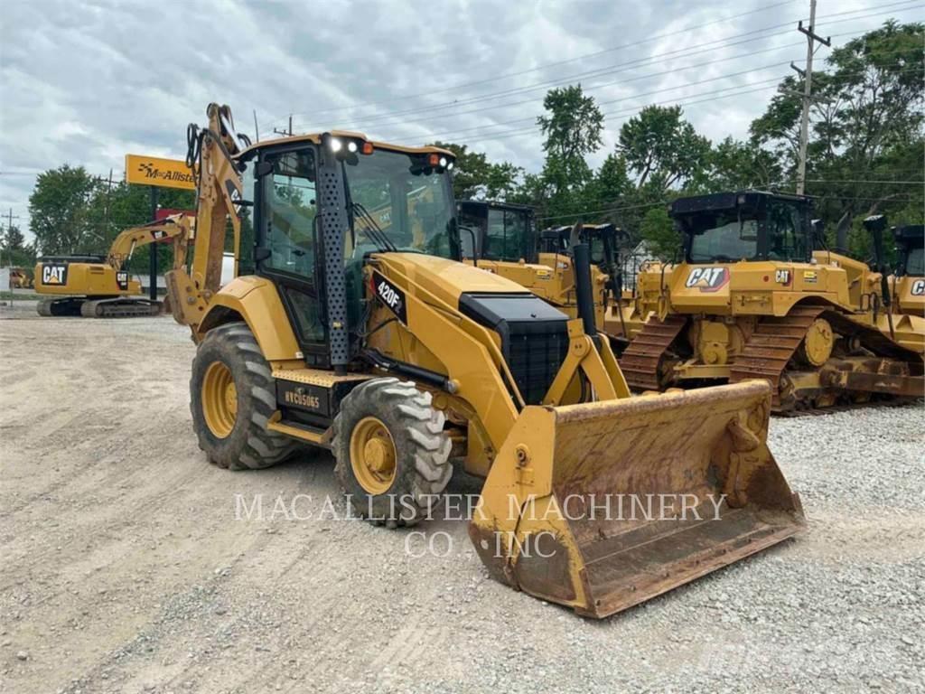 CAT 420F2ST Kaivurikuormaajat