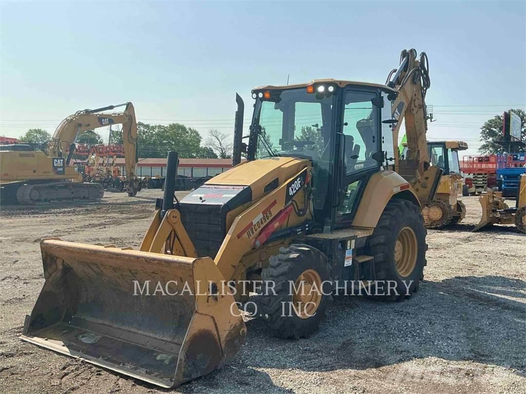 CAT 420F2ST Kaivurikuormaajat