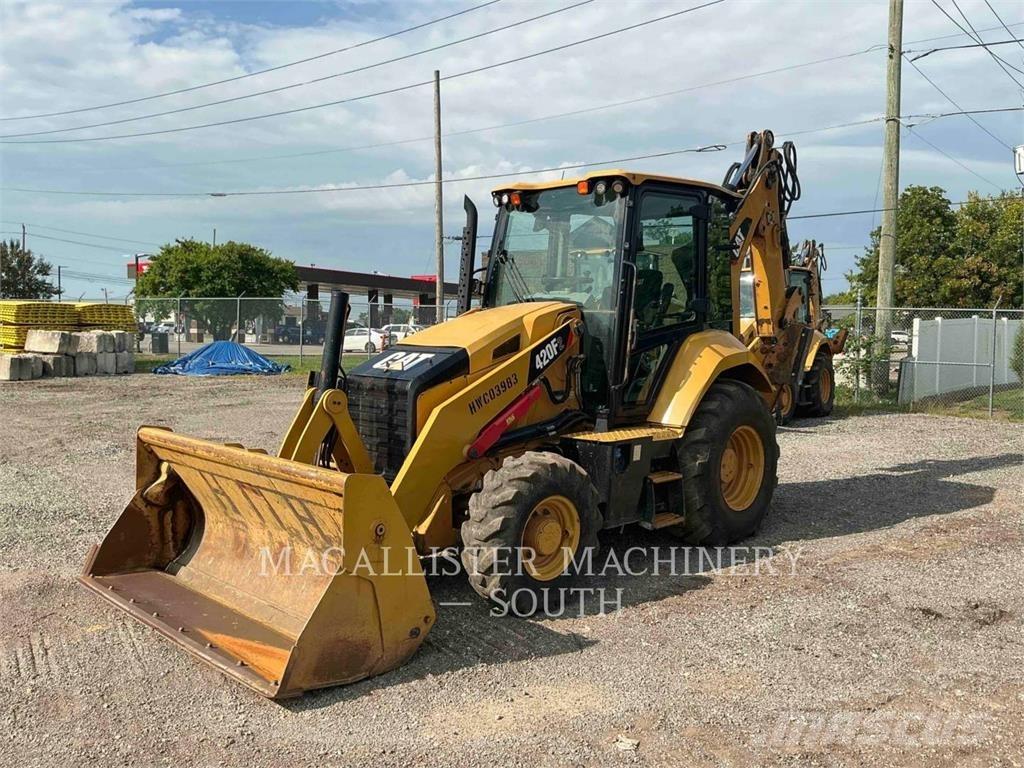 CAT 420F2ST Kaivurikuormaajat