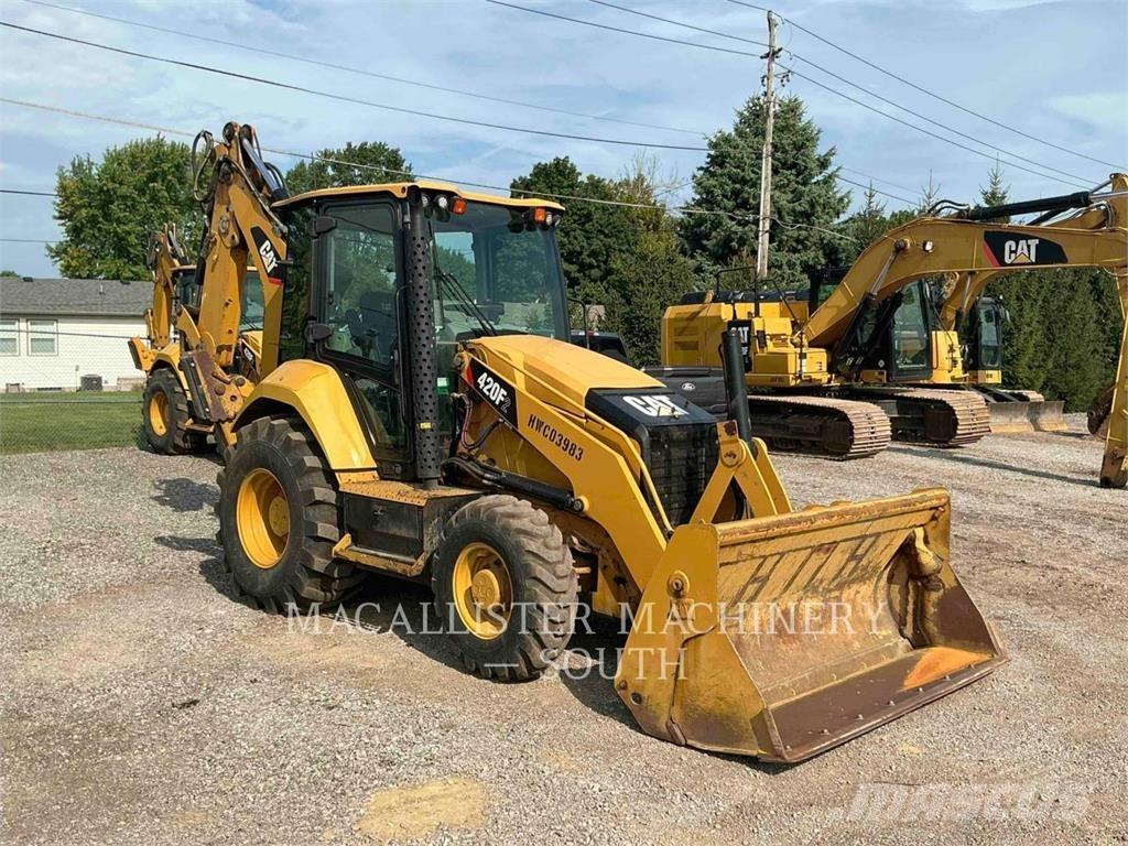 CAT 420F2ST Kaivurikuormaajat