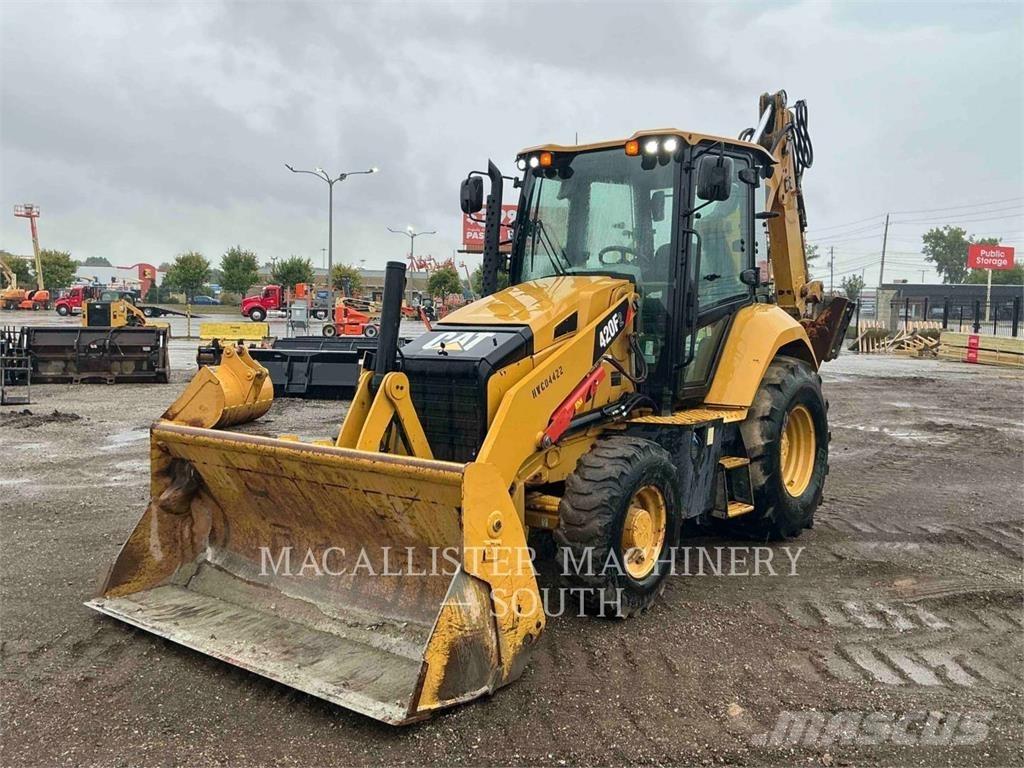 CAT 420F2ST Kaivurikuormaajat