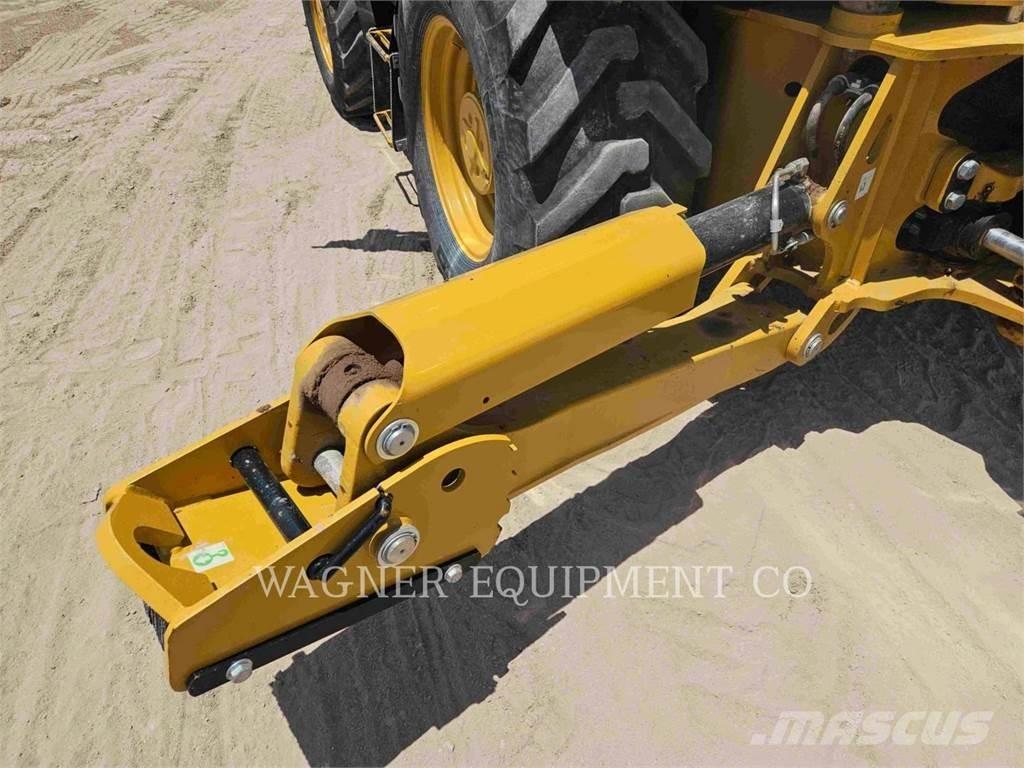 CAT 420XE Kaivurikuormaajat