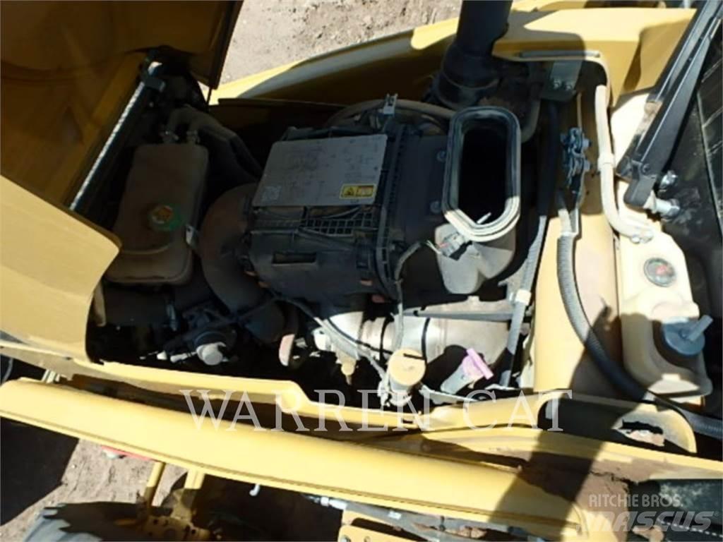 CAT 420XE AE4T Kaivurikuormaajat
