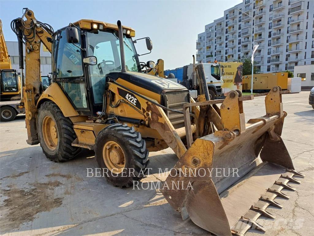 CAT 422E Kaivurikuormaajat