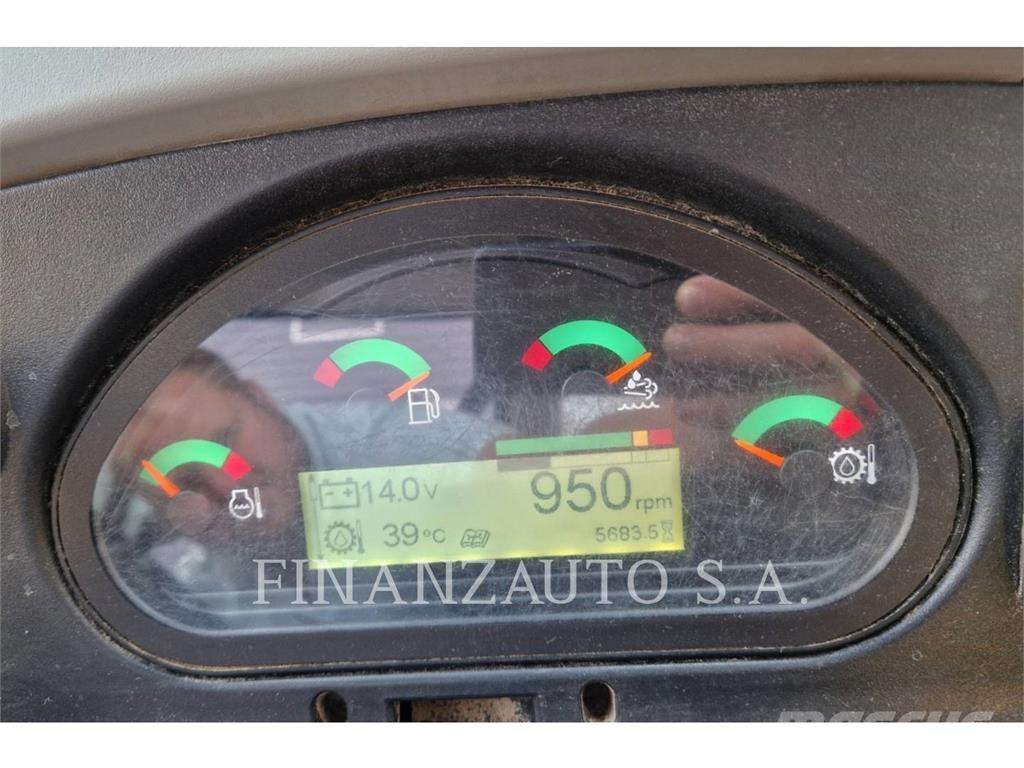 CAT 428F2 Kaivurikuormaajat