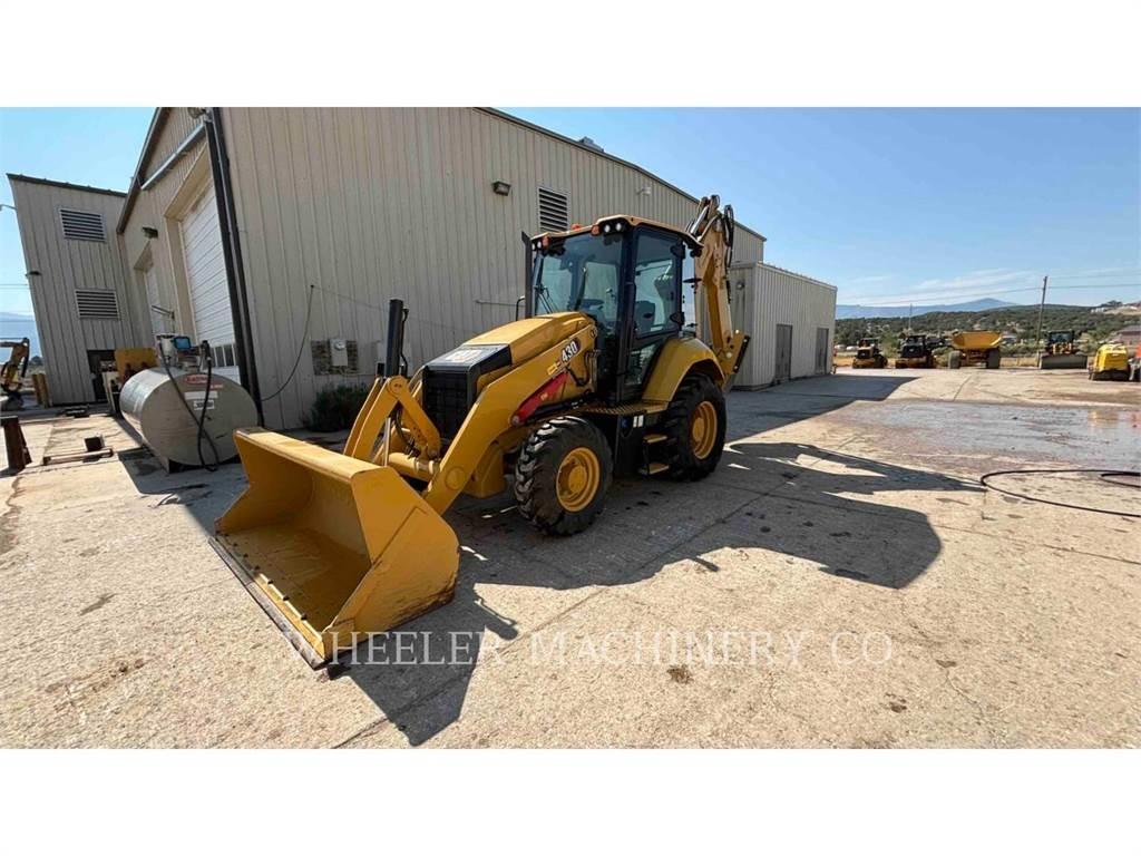 CAT 430 CF Kaivurikuormaajat