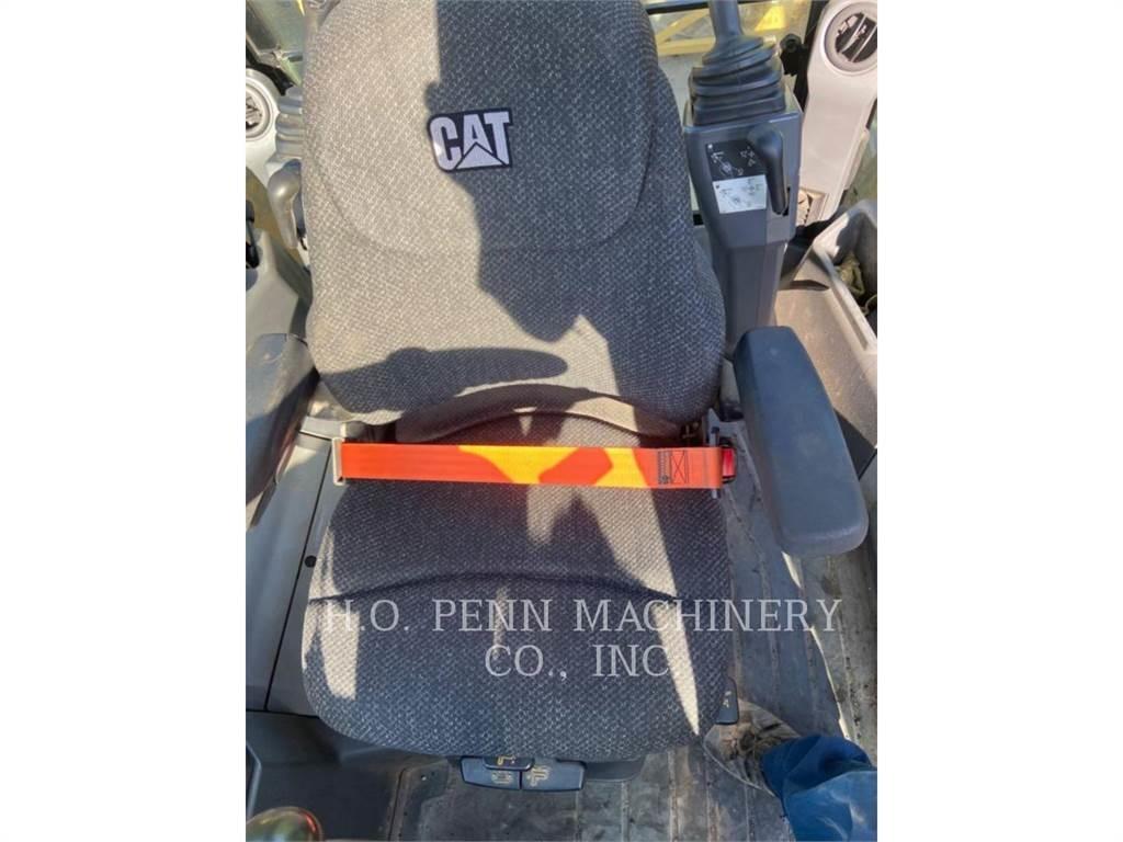 CAT 430F2ST Kaivurikuormaajat