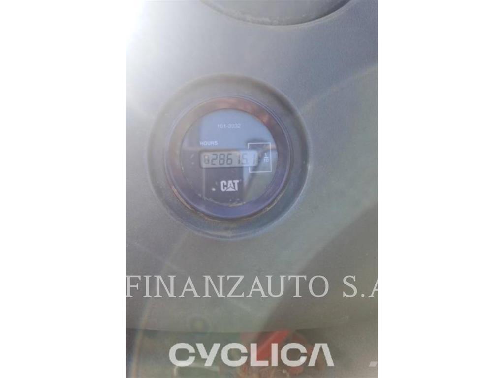 CAT 432DAA Kaivurikuormaajat