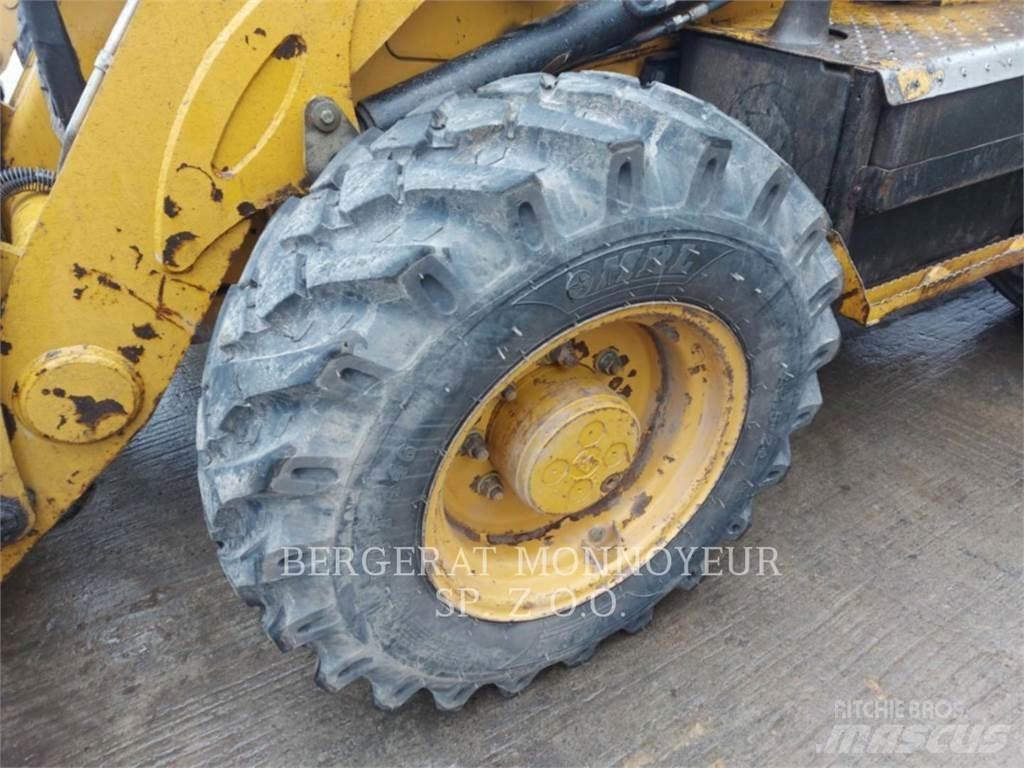 CAT 432F Kaivurikuormaajat