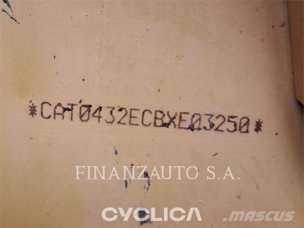 CAT 432F Kaivurikuormaajat