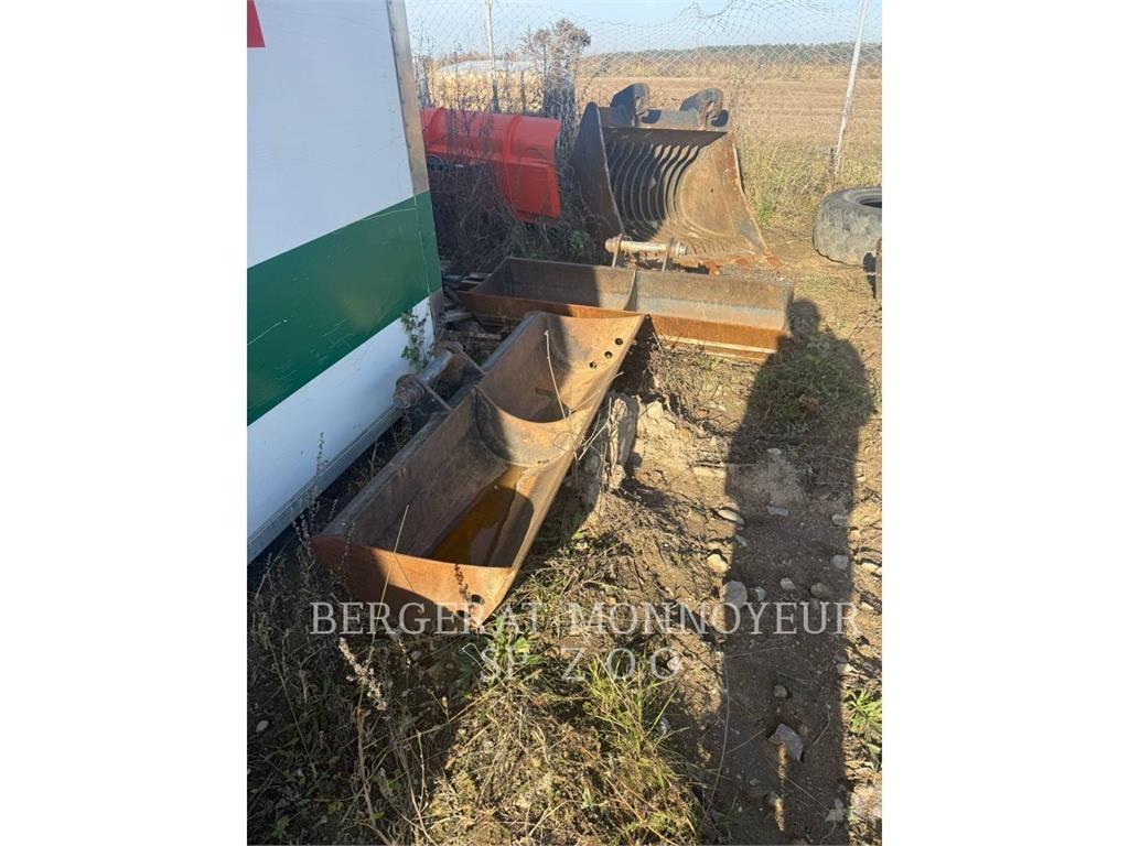 CAT 432F2 Kaivurikuormaajat