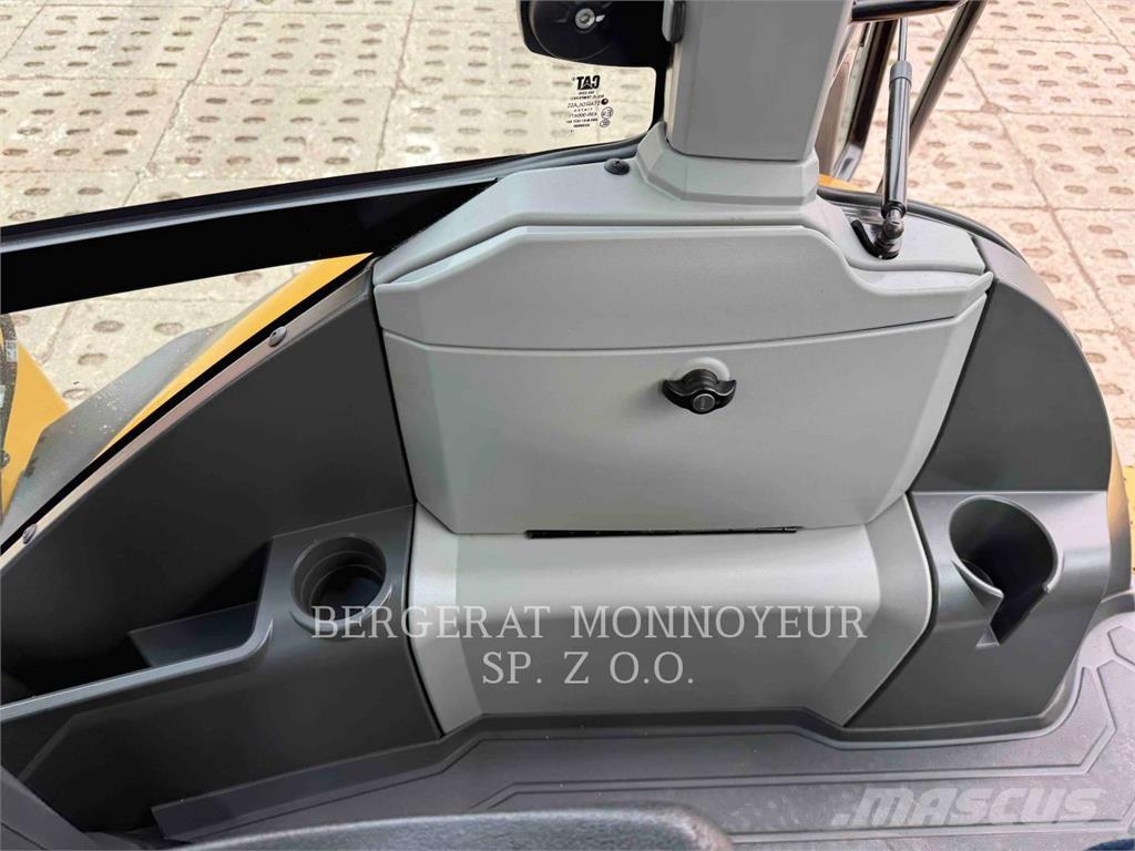 CAT 434 Kaivurikuormaajat