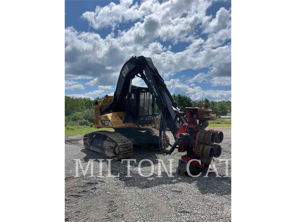 CAT 501 Metsätraktorit