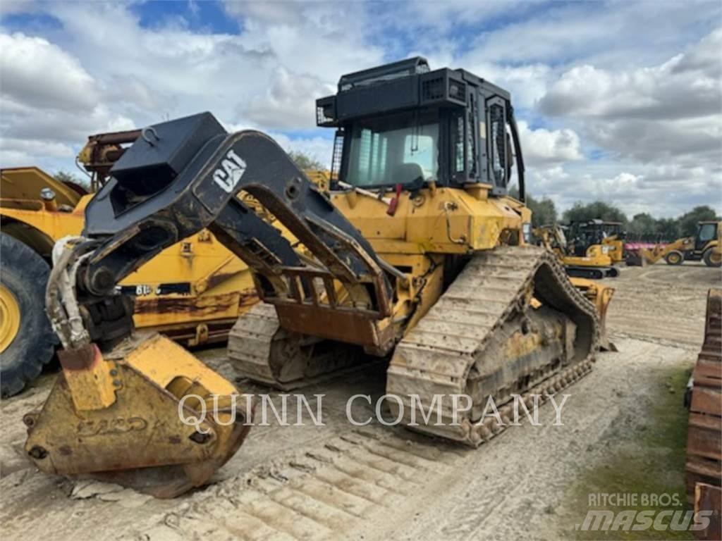 CAT 517 GR Juontokoneet