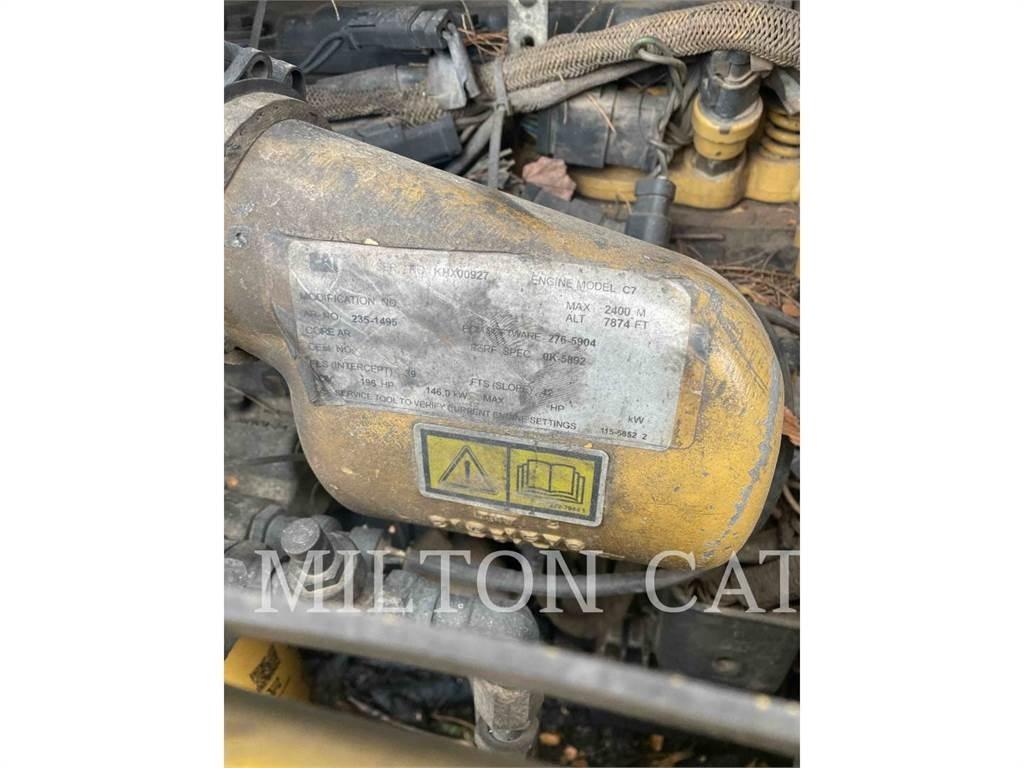 CAT 535C Juontokoneet
