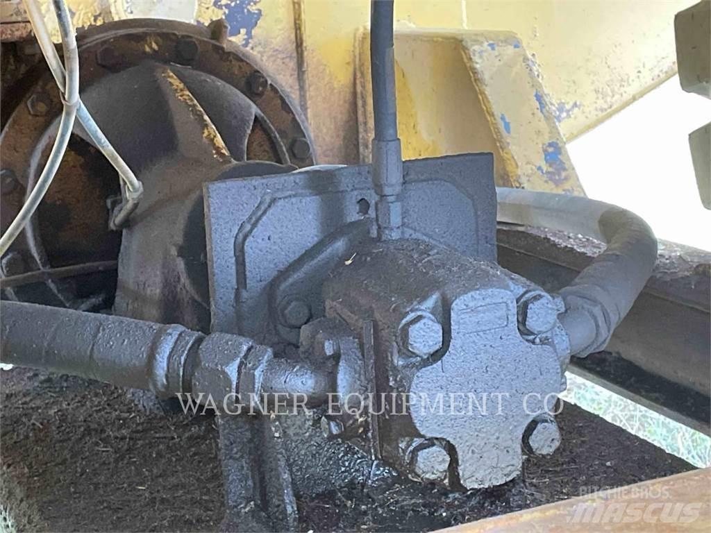 CAT 621B WW Vesisäiliöautot