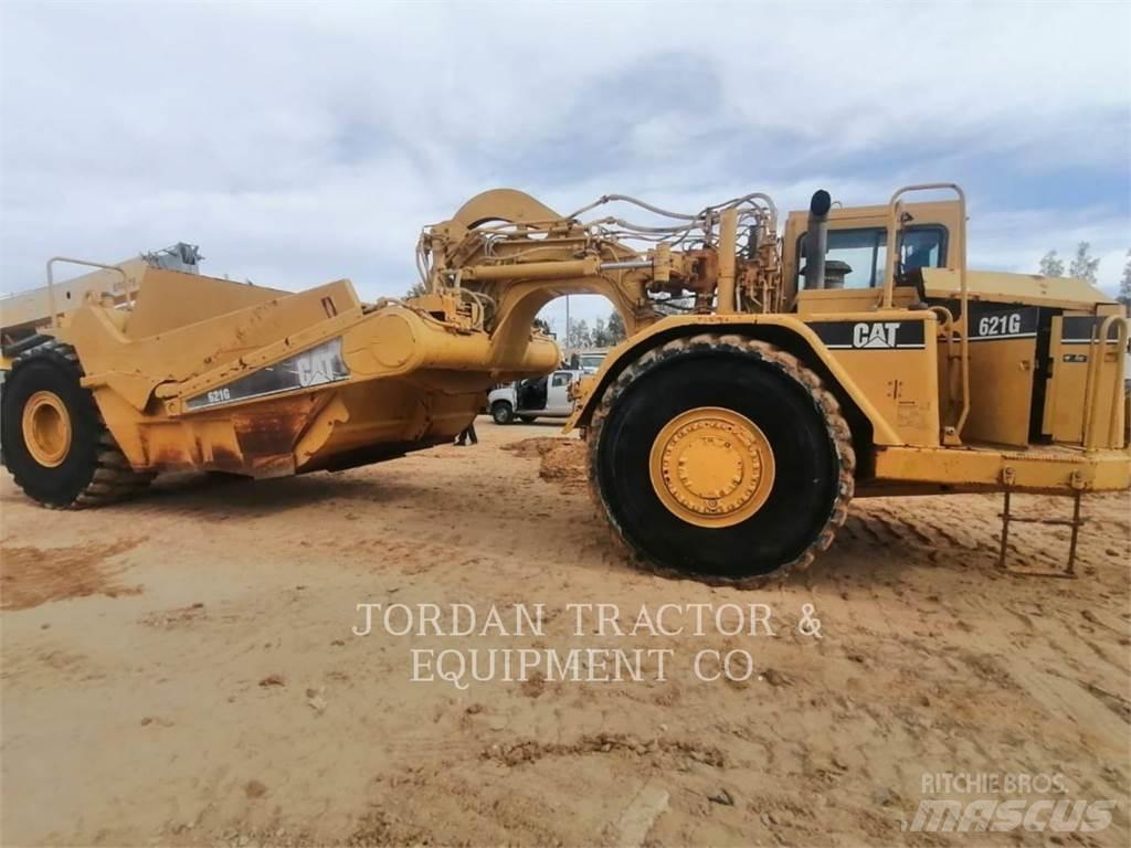 CAT 621G Kaavinvaunut