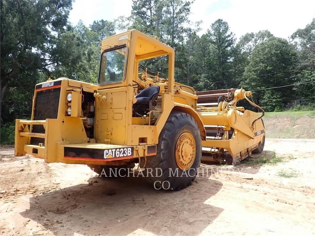 CAT 623B Kaavinvaunut