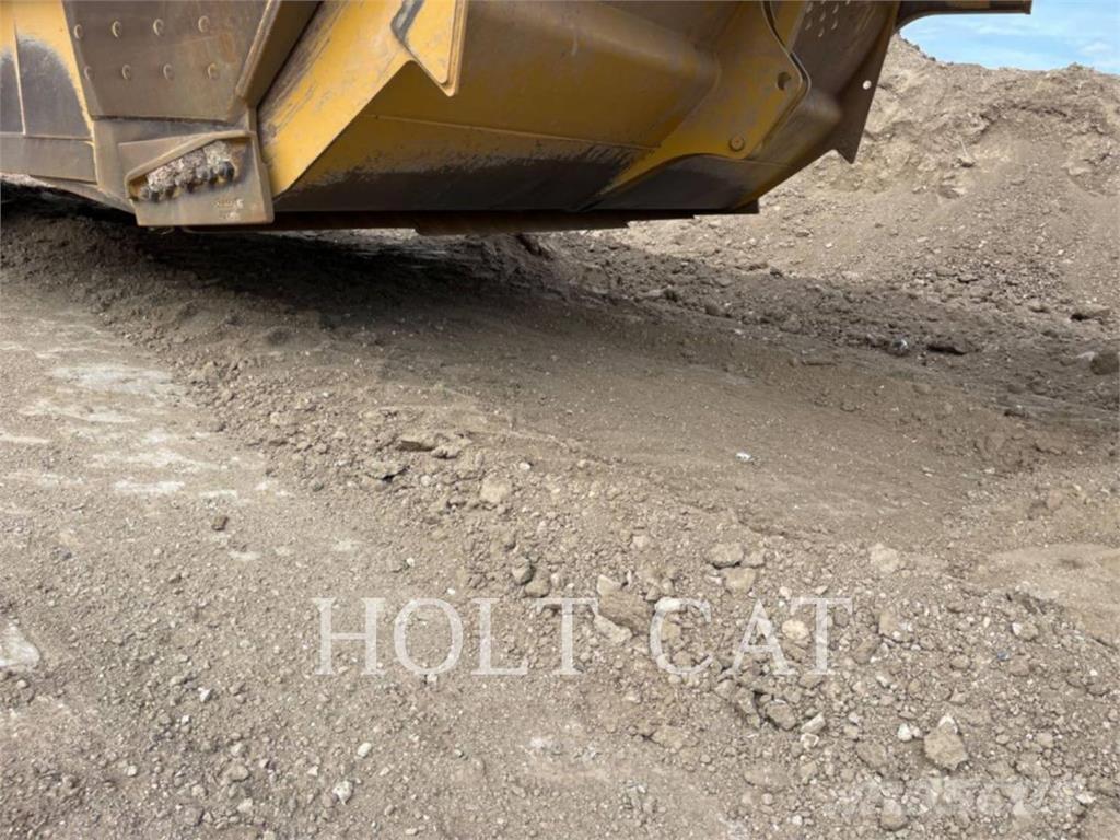 CAT 631 Kaavinvaunut