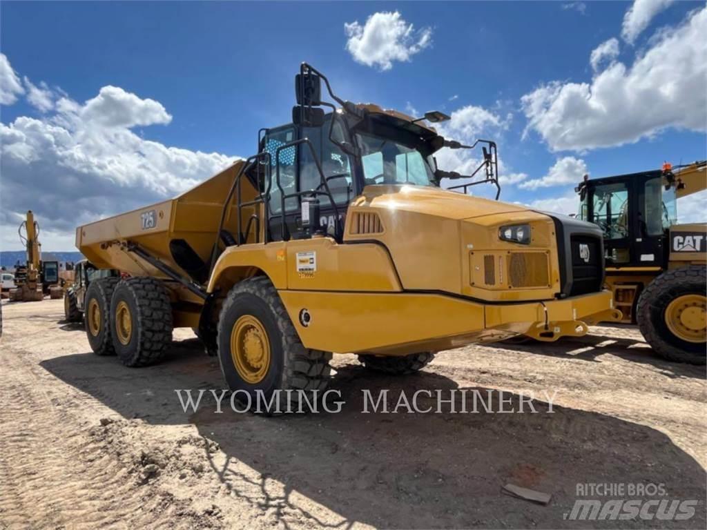 CAT 725 Dumpperit