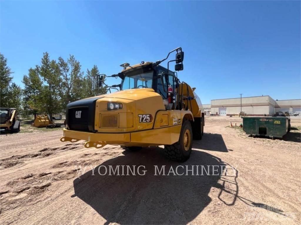 CAT 725 Dumpperit