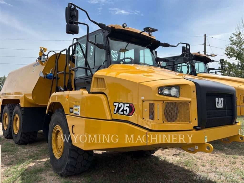 CAT 725 Dumpperit