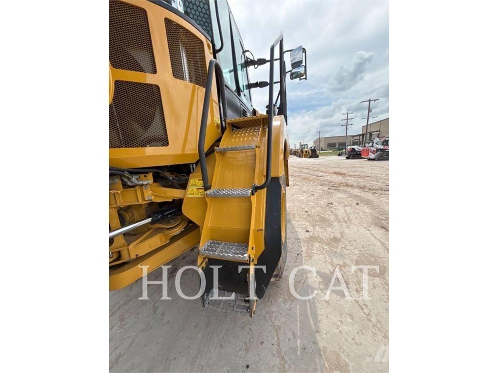 CAT 725 Dumpperit