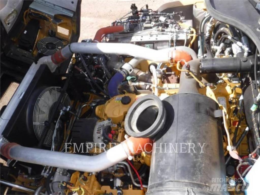 CAT 725-04 Dumpperit