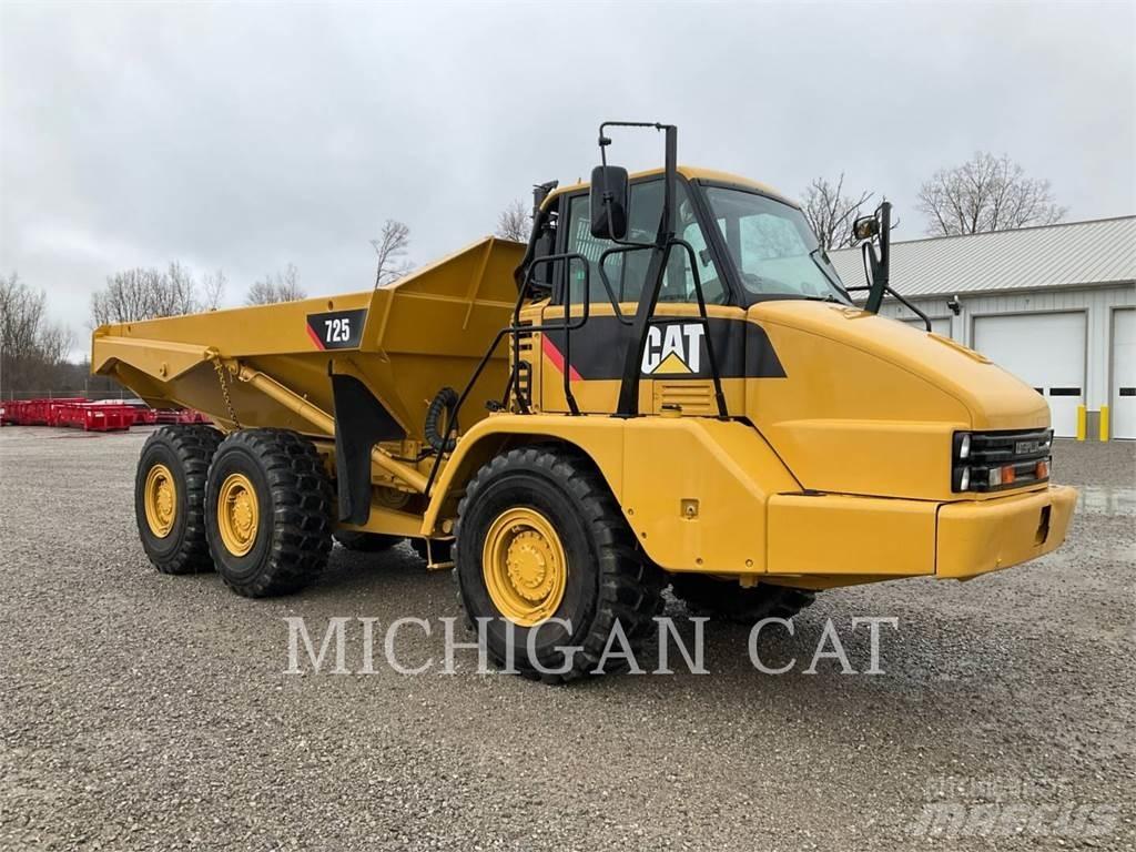 CAT 725 T Dumpperit