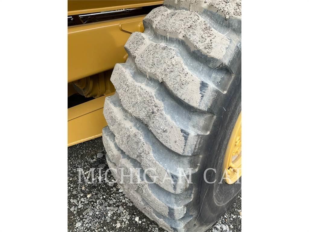 CAT 725 T Dumpperit