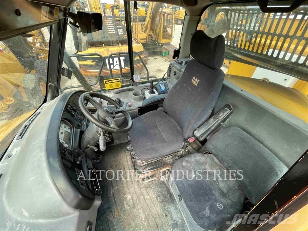 CAT 725 WT Dumpperit