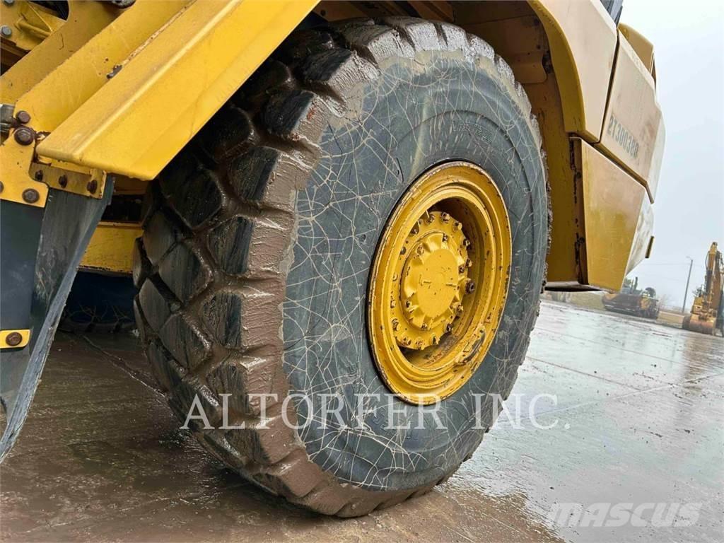 CAT 725C2 Dumpperit