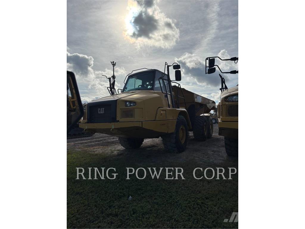 CAT 725C2TG Dumpperit