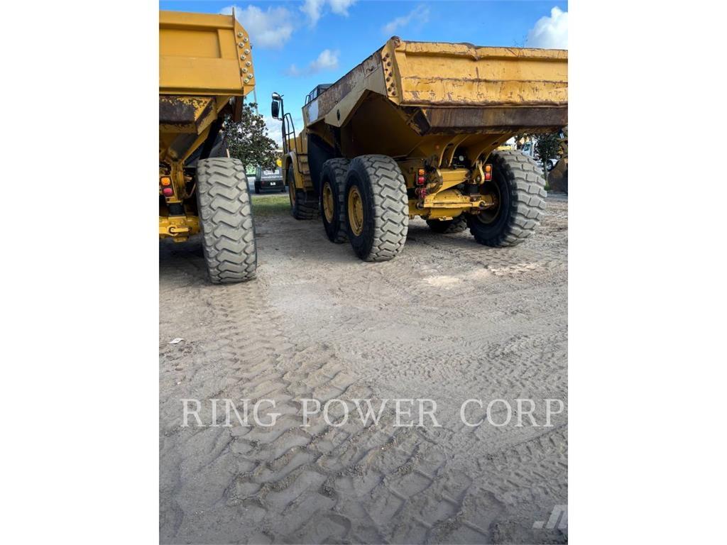 CAT 725C2TG Dumpperit