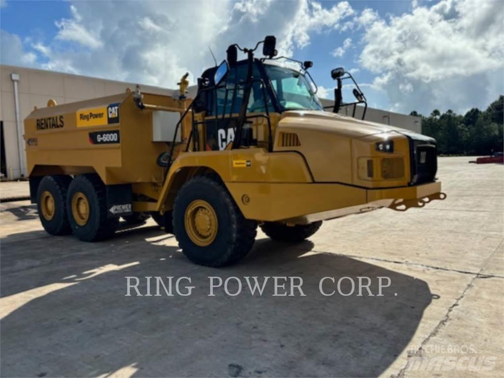 CAT 725CWW Säiliöautot