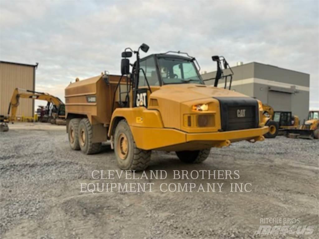 CAT 730C WW Vesisäiliöautot