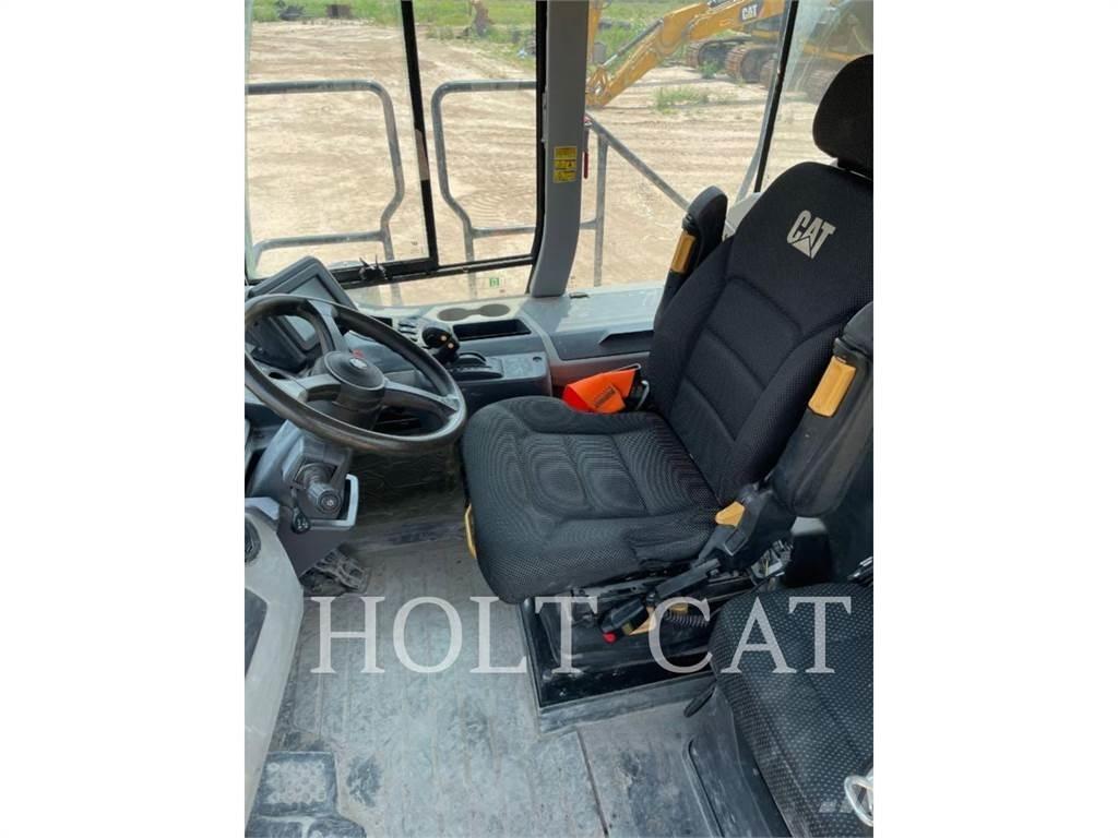 CAT 735 Dumpperit