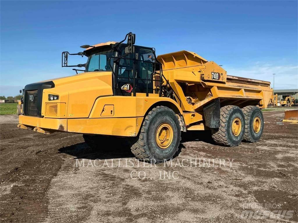 CAT 740 4EJ Dumpperit