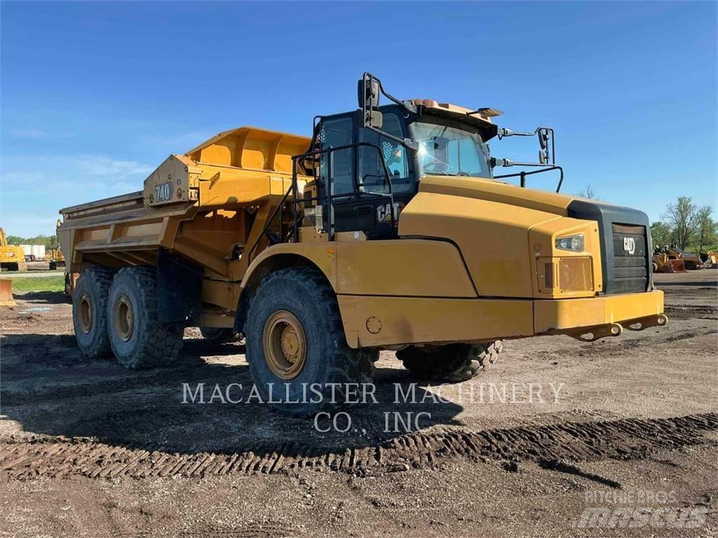 CAT 740 4EJ Dumpperit