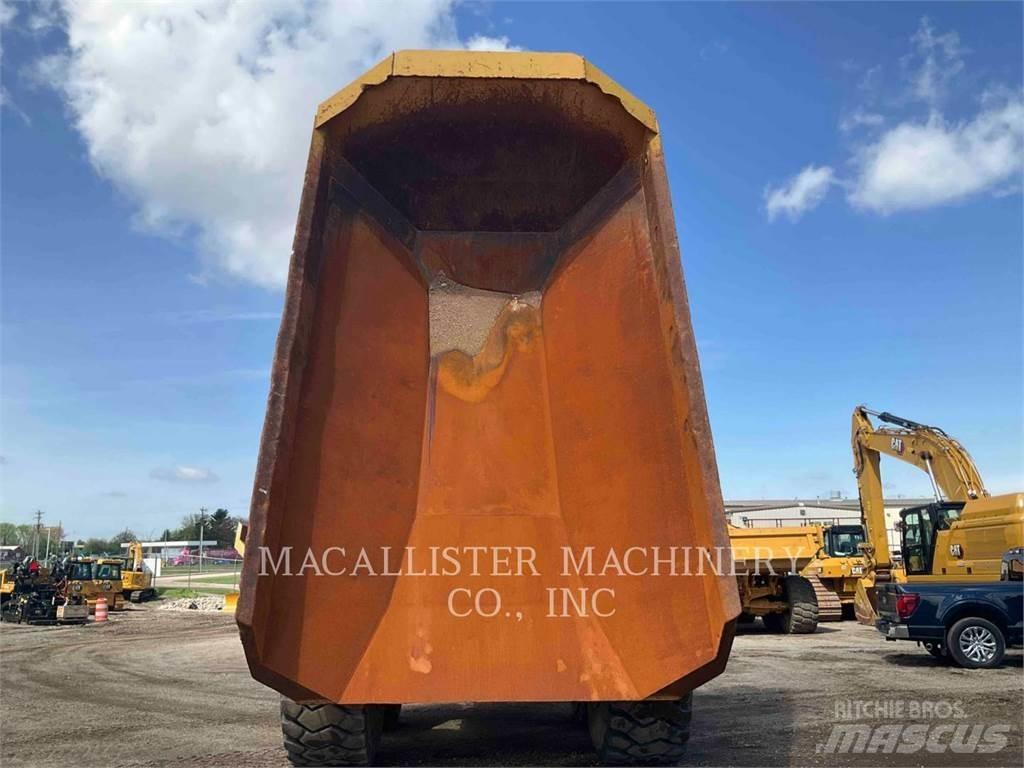 CAT 740 GC Dumpperit