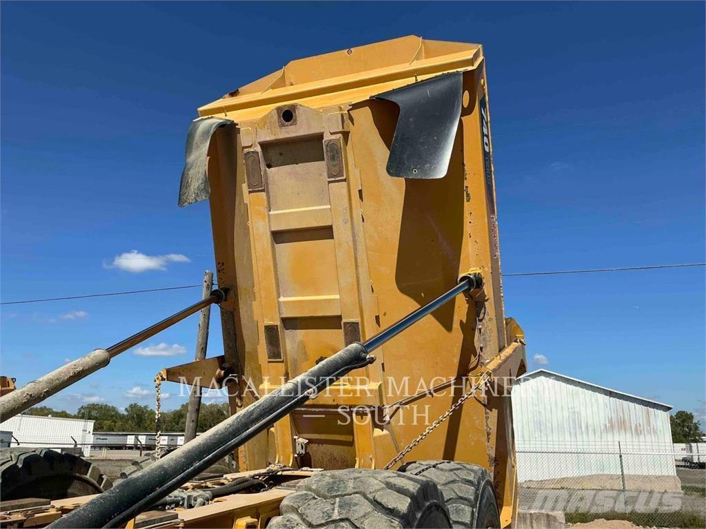 CAT 740 GC Dumpperit