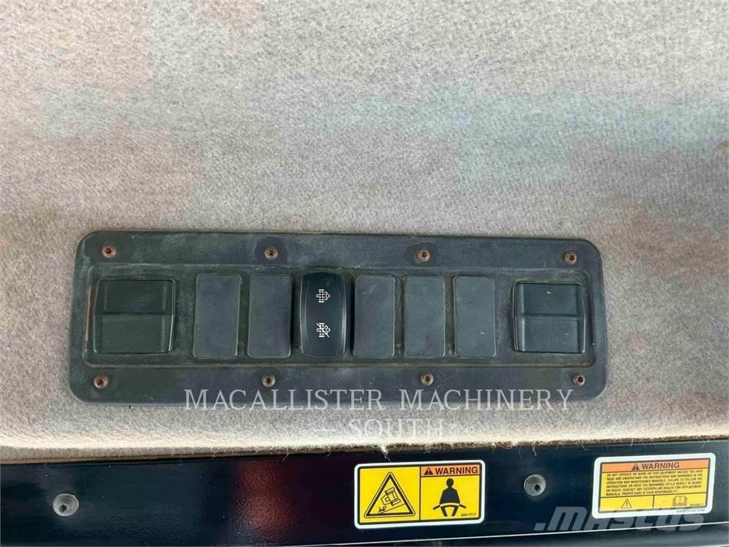 CAT 740B Dumpperit