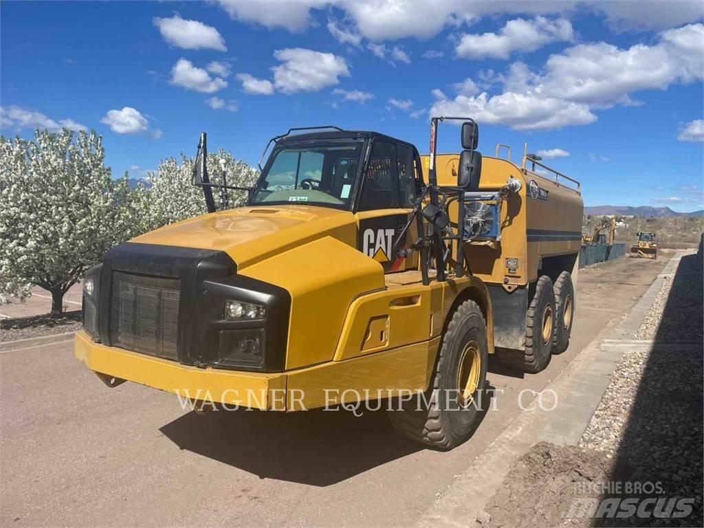 CAT 740B WT Vesisäiliöautot