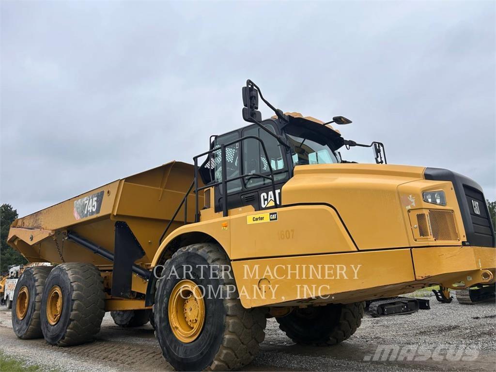 CAT 745 Dumpperit