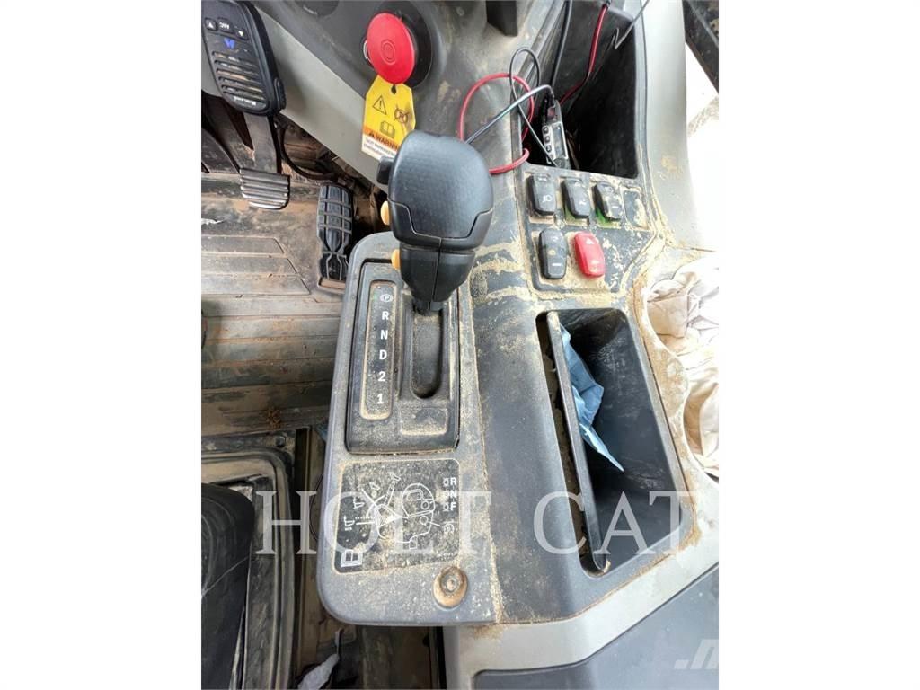 CAT 745-04 Dumpperit