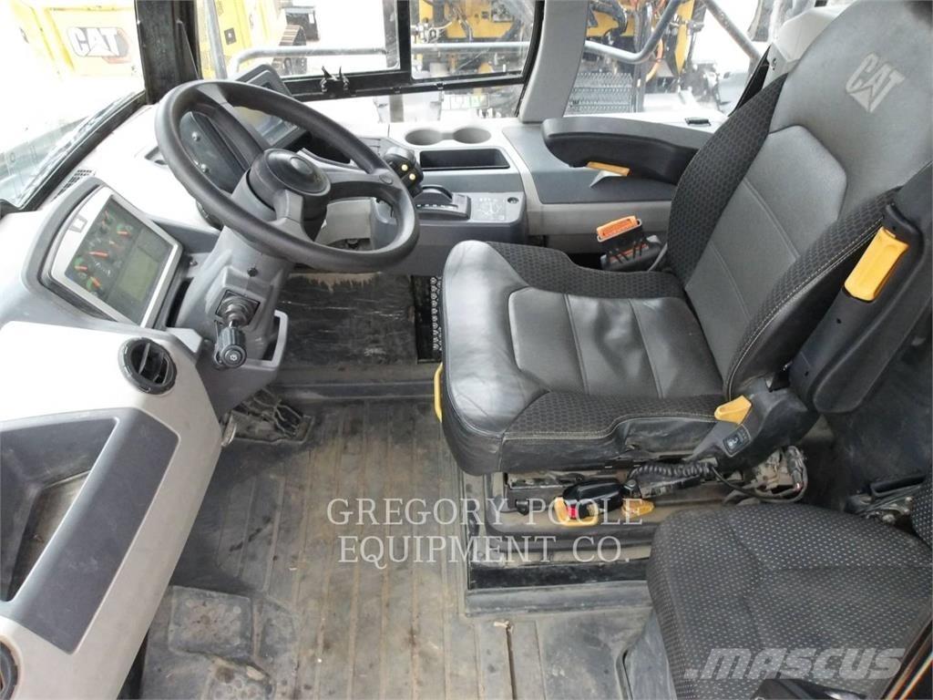 CAT 745-04 Dumpperit