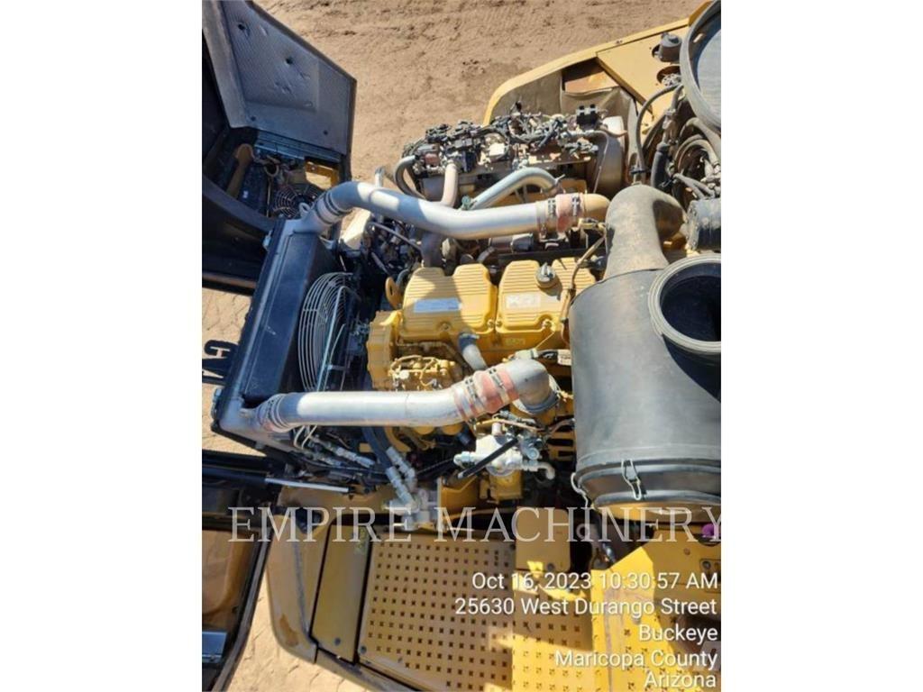 CAT 745-04 Dumpperit